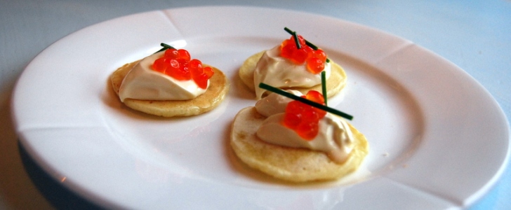 Post image for Blinis med creme fraiche og lakserogn